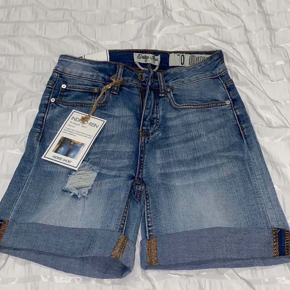 Indigo Reign Woman’s shorts size 0.NWT
